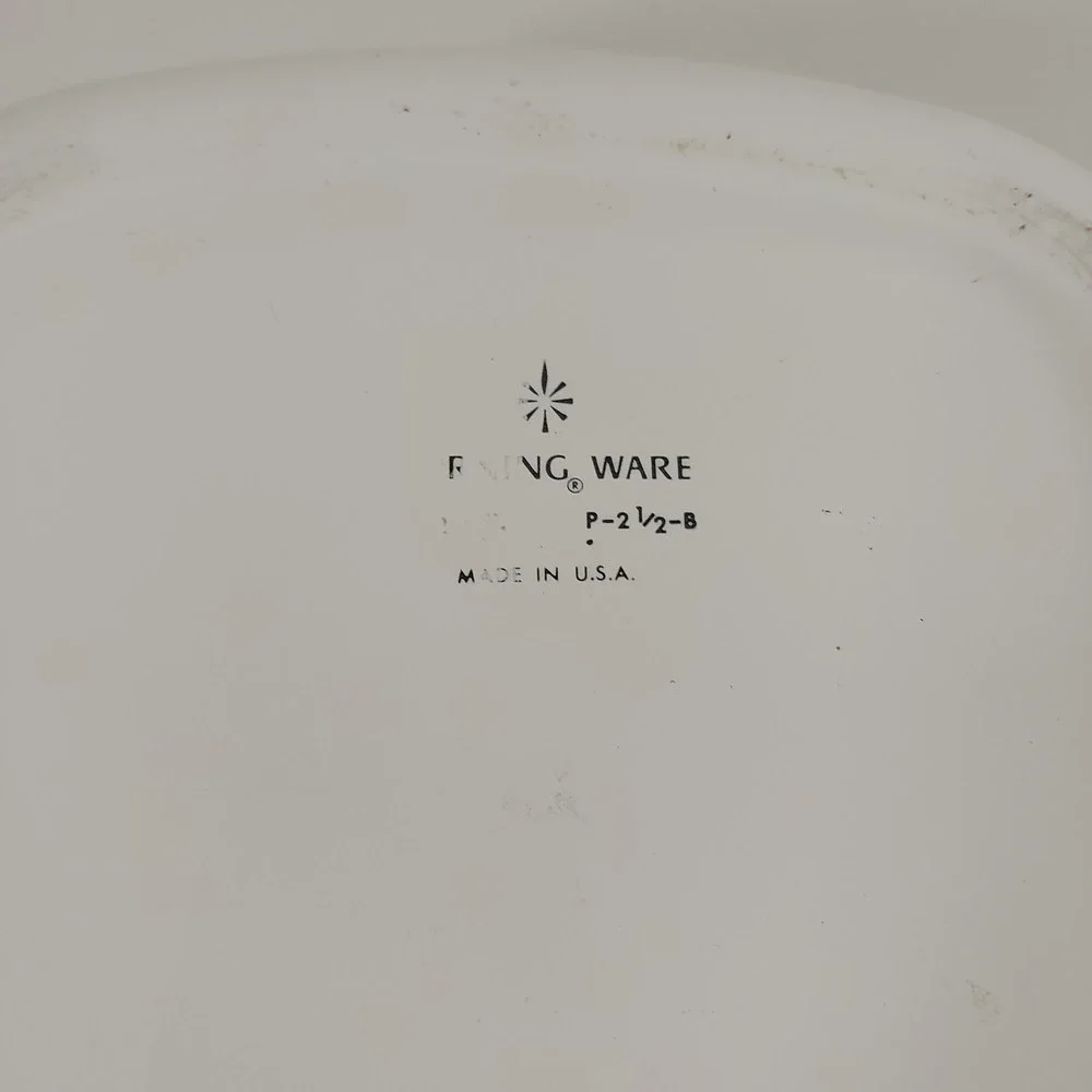 Vintage Corning Ware CORNFLOWER 2-1/2 quart Casserole Dish No LID USA